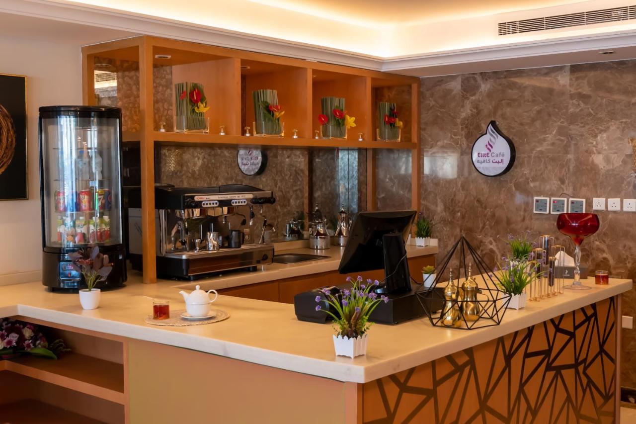 Aparthotel Elite Served Apartments *