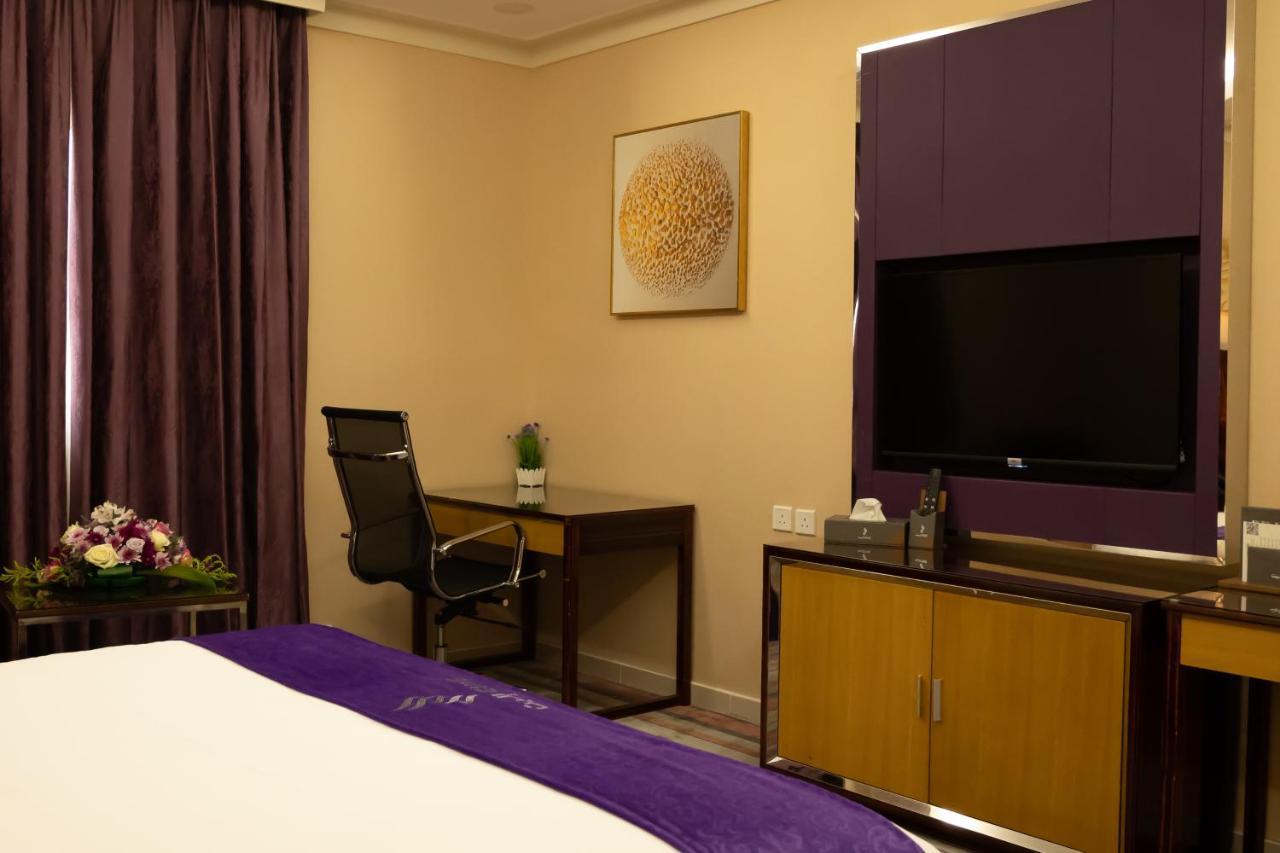 Elite Served Apartments Aparthotel