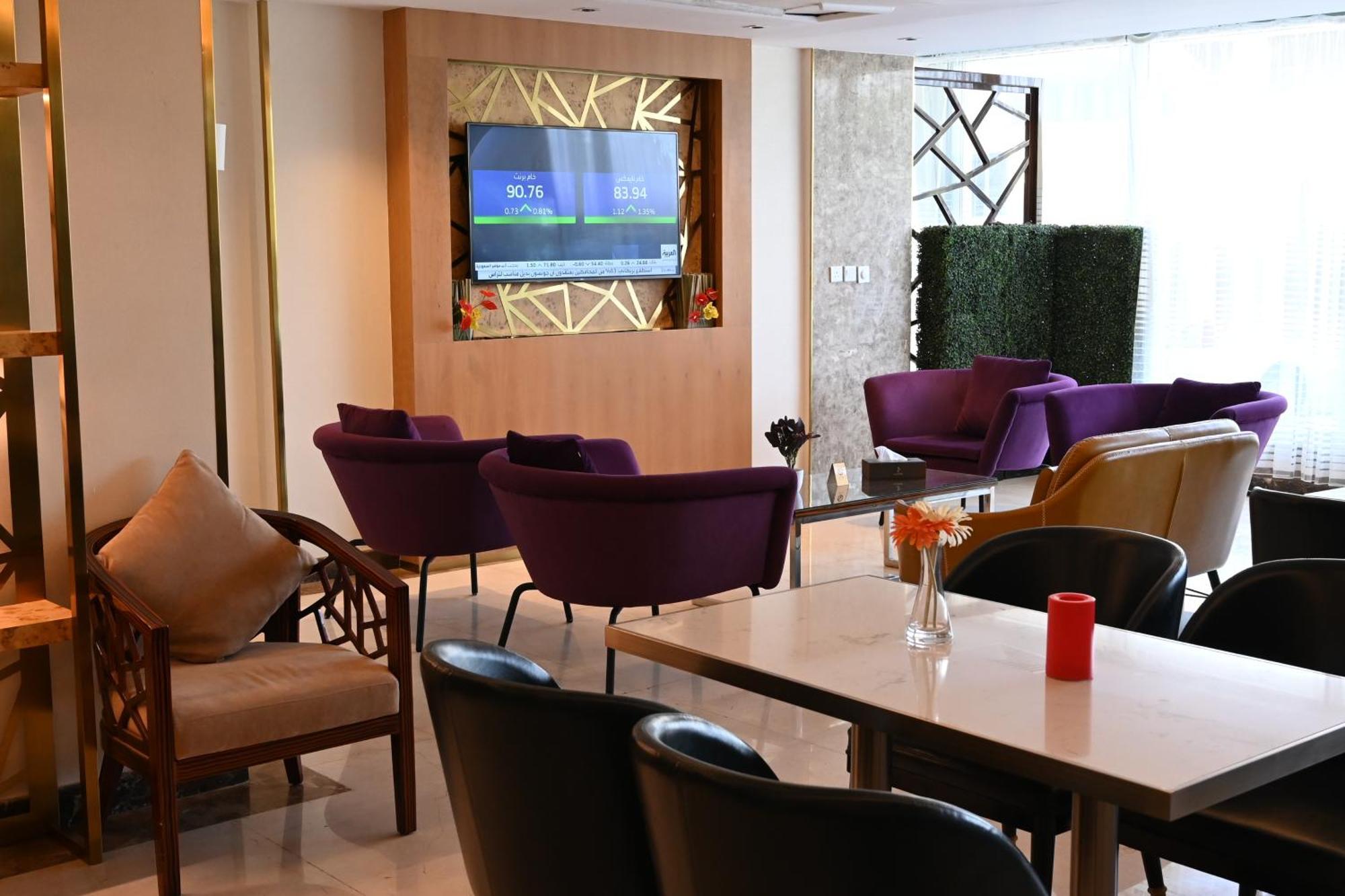 Aparthotel Elite Served Apartments *